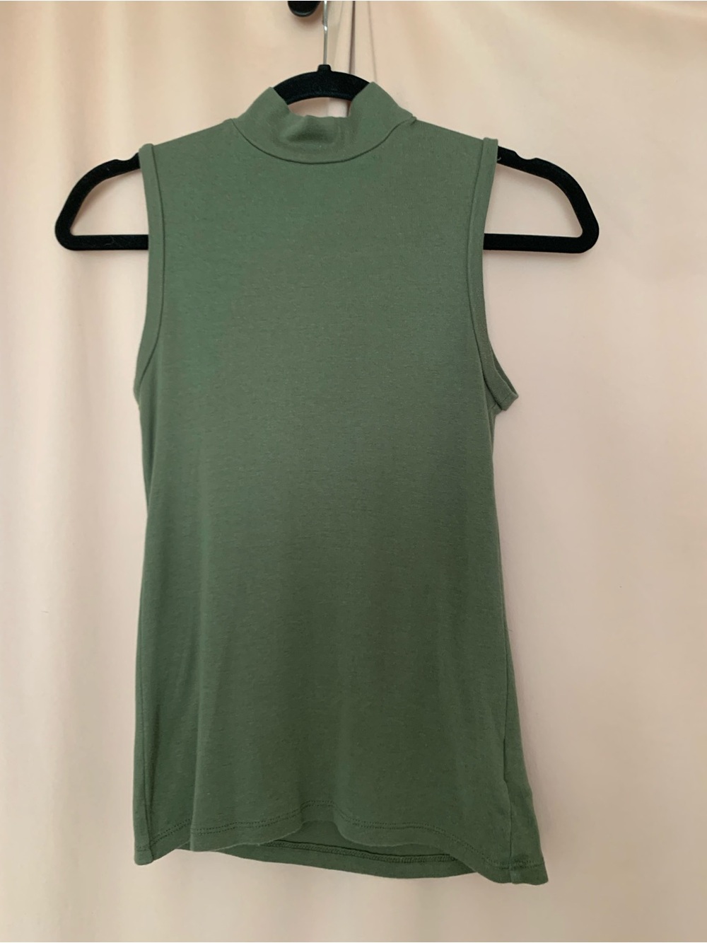 Gap Sleeveless Mock Neck Tank Top - Green